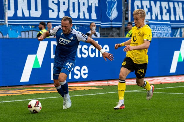 1. Bundesliga: TSG Hoffenheim vs Borussia Dortmund, 05.09.2026 Zweikampf zwischen Vladimir Coufal (TSG Hoffenheim, 34) und Daniel Svensson (Borussia Dortmund, 24) 1. Bundesliga: TSG Hoffenheim vs Borussia Dortmund, SNP Arena, 05.09.2026 DFB DFL REGULATIONS PROHIBIT ANY USE OF PHOTOGRAPHS AS IMAGE SEQUENCES AND OR QUASI-VIDEO. *** 1 Bundesliga: TSG Hoffenheim vs. Borussia Dortmund, September 5, 2026. A tackle between Vladimir Coufal (TSG Hoffenheim, 34) and Daniel Svensson (Borussia Dortmund, 24). 1 Bundesliga: TSG Hoffenheim vs. Borussia Dortmund, SNP Arena, September 5, 2026 DFB and DFL regulations prohibit any use of photographs as image sequences and or quasi-video. Copyright: xBEAUTIFULxSPORTS Hillx