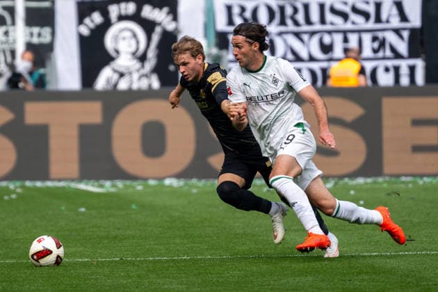 Zweikampf zwischen Cole Campbell (SV Elversberg, 39) und Joe Scally (Borussia Moenchengladbach, 29). Borussia Moenchengladbach vs. SV Elversberg, Fussball, 1. Bundesliga, 02. Spieltag, Saison 2026 2027, 05.09.2026 Moenchengladbach *** Tackle between Cole Campbell of SV Elversberg, 39, and Joe Scally of Borussia Mönchengladbach, 29; Borussia Mönchengladbach vs. SV Elversberg, soccer, Bundesliga 1, Matchday 2, 2026–2027 season, September 5, 2026, Mönchengladbach Copyright: xEibner-Pressefoto ThomasxHaeslerx EP_THR