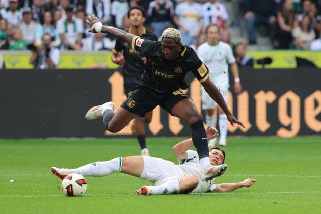 05.09.2026, Fussball, Herren, 1. Bundesliga, Saison 2026 2027, Borussia Mönchengladbach - SV 07 Elversberg, David Mokwa (SV 07 Elversberg), Ko Itakura (Borussia Mönchengladbach) Mönchengladbach Ista-Borussia-Park Nordrhein-Westfalen Deutschland (DEU) *** September 5, 2026, Soccer, Men s, 1. Bundesliga, 2026–2027 season, Borussia Mönchengladbach vs. SV 07 Elversberg, David Mokwa (SV 07 Elversberg), Ko Itakura (Borussia Mönchengladbach), Mönchengladbach, Borussia Park, North Rhine-Westphalia, Germany, DEU Copyright: xSebastianxBachx