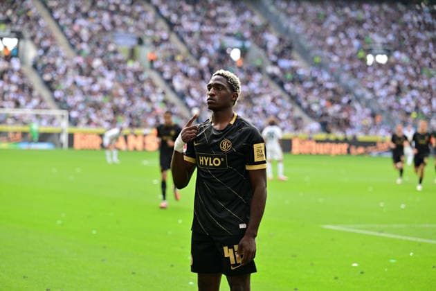 05.09.2026; Moenchengladbach; Fussball, Herren, Saison 2026 2027, Borussia Moenchengladbach vs. SV Elversberg Torjubel David Mokwa (Elversberg) nach seinem Tor zum 1-1 DFL regulations prohibit any use of photographs as image sequences and or quasi-video. ista-Borussia-Park Nordrhein-Westfalen Deutschland *** September 5, 2026, Mönchengladbach Soccer, Men s, 2026–2027 Season, Borussia Mönchengladbach vs. SV Elversberg: David Mokwa of Elversberg celebrates his goal to make it 1–1. DFL regulations prohibit any use of photographs as image sequences and or quasi-video content. Borussia Park, North Rhine-Westphalia, Germany