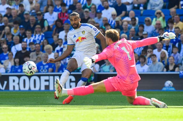 Brighton and Hove Albion v Leeds United, Premier League Dominic Calvert-Lewin Forward of Leeds United sees his attempt on goal go past Bart Verbruggen Goalkeeper of Brighton and Hove Albion during the Premier League match between Brighton and Hove Albion and Leeds United at the American Express Stadium, Brighton and Hove, UK on 5 September 2026. Brighton and Hove American Express Stadium East Sussex UK Editorial use only DataCo restrictions apply See www.football-dataco.com , Copyright: xJeffxMoodx PSI-24837-0026