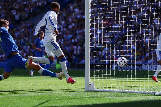 Brighton and Hove, England, 5th September 2026. Jayden Bogle of Leeds United scores to make it 1-0 during the Brighton and Hove Albion vs Leeds United Premier League match at the AMEX Stadium, Brighton and Hove. Picture credit should read: Paul Terry Sportimage EDITORIAL USE ONLY. No use with unauthorised audio, video, data, fixture lists, club league logos or live services. Online in-match use limited to 120 images, no video emulation. No use in betting, games or single club league player publications. SPI_012_PT_Brighton_Leeds SPI-4972-0012