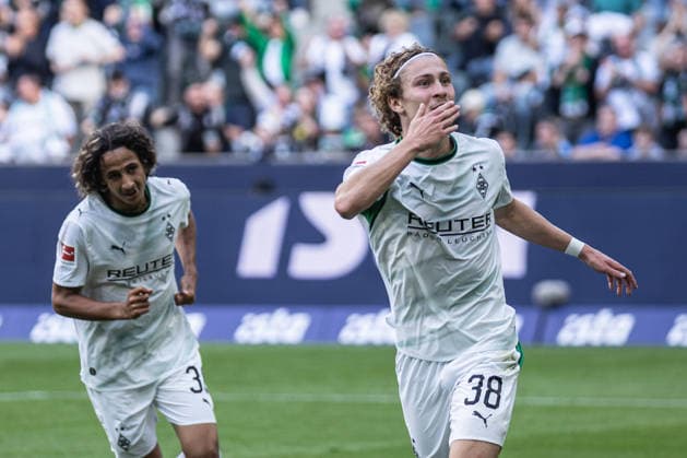Fussball Bundesliga, Borussia Mönchengladbach vs. SV Elversberg, 05.09.2026 Jubel nach dem 2:1 durch Hugo Bolin (Borussia Mönchengladbach 38) -- Fussball Bundesliga, Borussia Mönchengladbach vs. SV Elversberg, 05.09.2026, ista Borussia Park, Mönchengladbach -- DFL REGULATIONS PROHIBIT ANY USE OF PHOTOGRAPHS AS IMAGE SEQUENCES AND OR Q‹UASI-VIDEO. *** German Bundesliga, Borussia Mönchengladbach vs. SV Elversberg, September 5, 2026. Celebrations after Hugo Bolin’s 2–1 goal. Borussia Mönchengladbach 38. German Bundesliga, Borussia Mönchengladbach vs. SV Elversberg, September 5, 2026, ista Borussia Park, Mönchengladbach DFL REGULATIONS PROHIBIT ANY USE OF PHOTOGRAPHS AS IMAGE SEQUENCES AND OR QUASI-VIDEO Copyright: xBEAUTIFULxSPORTS Derixx