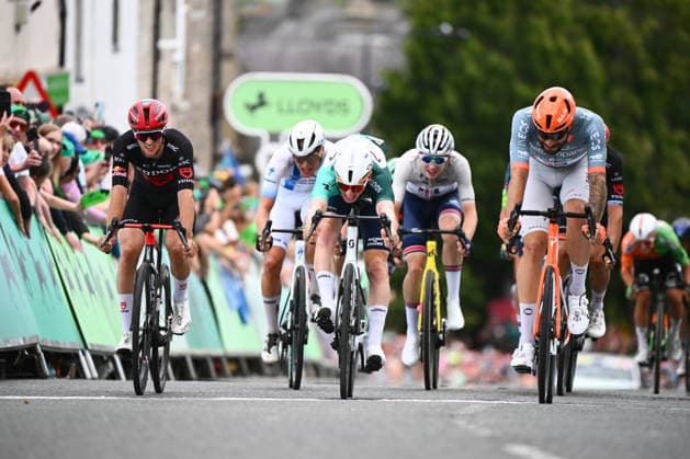 2026 Lloyds Tour of Britain Men Picture by Simon Wilkinson SWpix.com - 05 09 2026 - Cycling - UCI ProSeries - 2026 Lloyds Tour of Britain Men - Stage 4: Helmsley to Leyburn (165.8km) - Lewis Askey (NSN Cycling Team) crosses the line Copyright: x xSWpix.comx(t axPhotographyxHubxLtd)xSimonxWilkinson SWpix.comx SWP-3030-22460
