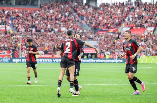 Fußball, Herren, Saison 2026 2027, 1. Bundesliga (2. Spieltag), Bayer 04 Leverkusen - 1. FC Union Berlin, v. l. Facundo Medina (Bayer 04 Leverkusen), Equi Fernandez (Bayer 04 Leverkusen), Patrik Schick (Bayer 04 Leverkusen), Jubel nach Tor zum 2:9, 05.09.2026, *** Soccer, Men s, 2026–2027 Season, Bundesliga 1, Matchday 2, Bayer 04 Leverkusen 1 FC Union Berlin; from left: Facundo Medina (Bayer 04 Leverkusen), Equi Fernandez (Bayer 04 Leverkusen), Patrik Schick (Bayer 04 Leverkusen), Celebration after the goal to make it 2–9, September 5, 2026, Copyright: xMatthiasxKochx