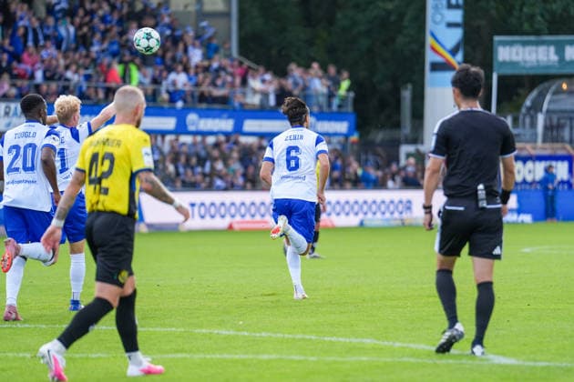 German Soccer, 3rd Division, Matchday 4, Hänsch Arena, SV Meppen vs. 1 FC Saarbrücken; Ersin Zehir (SV Meppen) scores the 6th goal to close the gap; celebration Copyright: xMichelxWittex