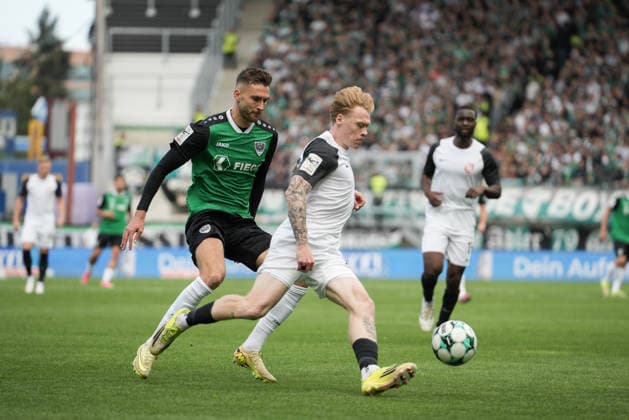 Germany 3rd Division 2026–2027, Matchday 4: SC Preußen Münster vs. TSV Havelse, Saturday, September 5, 2026, LVM Preußenstadion, Münster, North Rhine-Westphalia, Germany: Leon Sommer Deiss (TSV Havelse, No. 22) challenges Felix Higl (SC Preußen Münster, No. 33) for the ball Copyright: xMerlexKölkingx