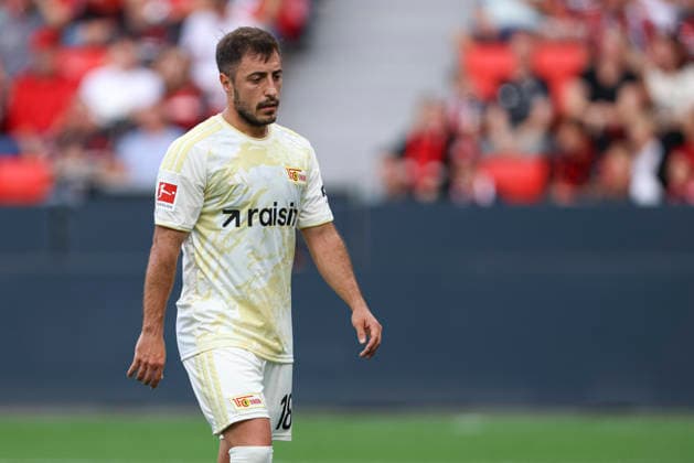 Josip Juranovic (1.FC Union Berlin) ist enttaeuscht waehrend des Spiels der 1. Bundesliga zwischen Bayer 04 Leverkusen und 1. FC Union Berlin, BayArena am 05. September 2026 in Leverkusen, Deutschland. (Foto von Oliver Kaelke DeFodi Images) +++ Josip Juranovic (1.FC Union Berlin) looks dejected during the Bundesliga match between Bayer 04 Leverkusen and 1. FC Union Berlin at BayArena on September 5, 2026 in Leverkusen, Germany. (Photo by Oliver Kaelke DeFodi Images) DFB DFL REGULATIONS PROHIBIT ANY USE OF PHOTOGRAPHS AS IMAGE SEQUENCES AND OR QUASI-VIDEO. (Photo by Oliver Kaelke DeFodi Images) - *** Josip Juranovic of 1. FC Union Berlin looks dejected during the Bundesliga match between Bayer 04 Leverkusen and 1. FC Union Berlin, BayArena on September 5, 2026, in Leverkusen, Germany. Photo by Oliver Kaelke, DeFodi Images. Josip Juranovic of 1. FC Union Berlin looks dejected during the Bundesliga match between Bayer 04 Leverkusen and 1. FC Union Berlin at BayArena on September 5, 2026 in Leverkusen, Germany. Photo by Oliver Kaelke, DeFodi Images. DFB and DFL regulations prohibit any use of photographs as image sequences and or quasi-video. Photo by Oliver Kaelke, DeFodi Images.