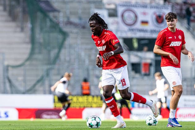 3rd Division: Rot-Weiss Essen vs. FC Viktoria Köln, September 5, 2026. Franci Bouebari of Rot-Weiss Essen, age 19, during warm-ups. 3rd Division: Rot-Weiss Essen vs. FC Viktoria Köln at Stadion an der Hafenstraße, Essen, September 5, 2026 DFL regulations prohibit any use of photographs as image sequences and or quasi-video Copyright: xBEAUTIFULxSPORTS Buriakovx