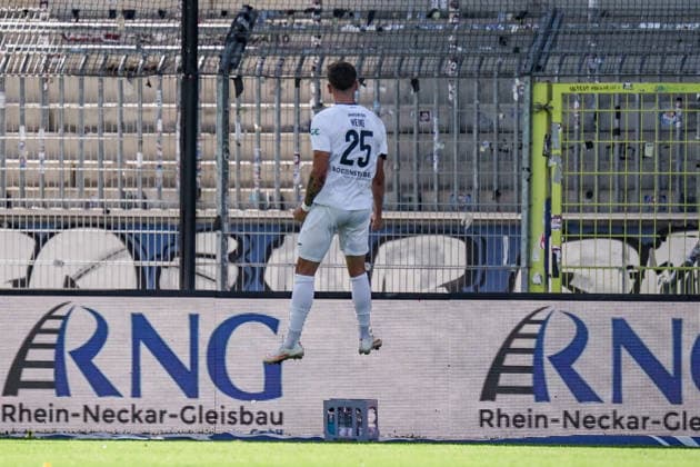 Germany Soccer Season 2026–2027, 3rd Division, Matchday 4, SV Waldhof Mannheim 07 vs. SC Verl at Carl Benz Stadium, Mannheim; Tim Heike (SC Verl), 25th goal and goal celebration for the 0–1, goal, goal celebration, celebration, joy, emotions, Mannheim, Carl Benz Stadium, Germany Copyright: xBennetxLongx