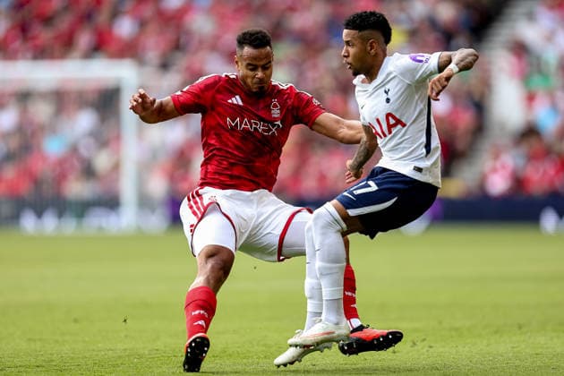 Nottingham Forest v Tottenham Hotspur, Premier League Nottingham Forest defender Murillo (5) tussels with Tottenham Hotspur forward Savio (17) during the Premier League match between Nottingham Forest and Tottenham Hotspur at the City Ground, Nottingham, UK on 5 September 2026. Nottingham City Ground Nottinghamshire UK Editorial use only DataCo restrictions apply See www.football-dataco.com , Copyright: xManjitxNarotrax PSI-24805-0028