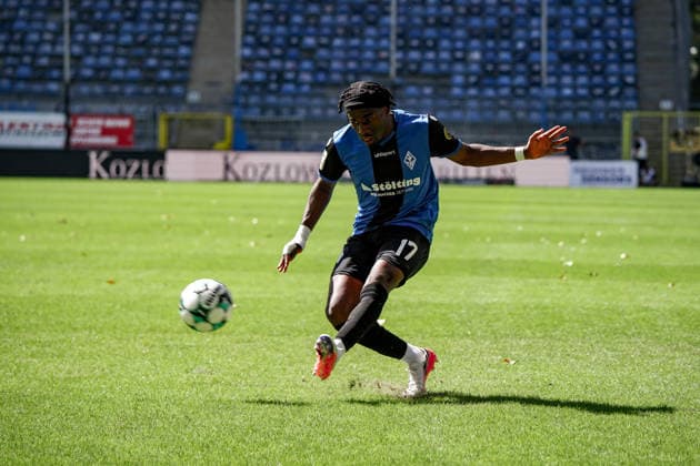 Germany Soccer Season 2026–2027, 3rd Division, Matchday 4, SV Waldhof Mannheim 07 vs. SC Verl, Carl Benz Stadium, Mannheim, Darnell Keumo, SV Waldhof Mannheim, No. 17 on the ball, in possession, Mannheim, Carl Benz Stadium, Germany Copyright: xBennetxLongx