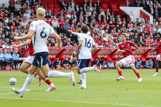 Nottingham Forest v Tottenham Hotspur, Premier League James McAtee of Nottingham Forest shoots on goal during the Nottingham Forest v Tottenham Hotspur Premier League match at the City Ground, West Bridgford, England on 5 September 2026 Credit: Richard Bierton Every Second Media Editorial use only. All images are copyright Every Second Media Limited. No images may be reproduced without prior permission. All rights reserved. Premier League and Football League images are subject to licensing agreements with Football DataCo Limited. see https: www.football-dataco.com Copyright: xIMAGO EveryxSecondxMediax ESM-2130-0044 RichardxBiertonx xEveryxSecondxMediax