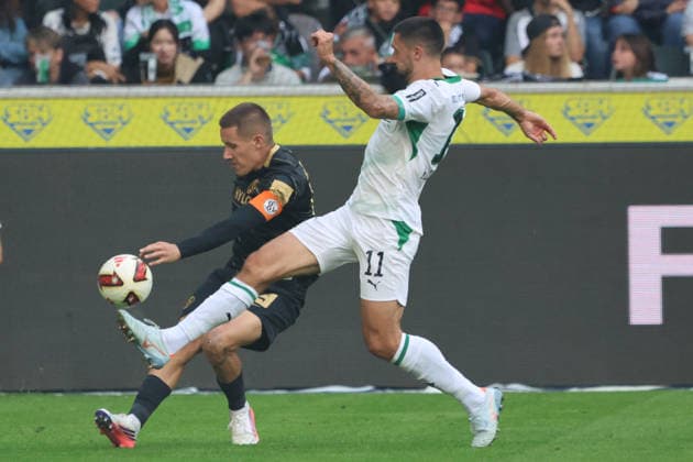05.09.2026, Fussball, Herren, 1. Bundesliga, Saison 2026 2027, Borussia Mönchengladbach - SV 07 Elversberg, Lukas Pinckert (SV 07 Elversberg), Tim Kleindienst (Borussia Mönchengladbach) Mönchengladbach Ista-Borussia-Park Nordrhein-Westfalen Deutschland (DEU) *** September 5, 2026, Soccer, Men s, 1. Bundesliga, 2026–2027 season, Borussia Mönchengladbach vs. SV 07 Elversberg, Lukas Pinckert (SV 07 Elversberg), Tim Kleindienst (Borussia Mönchengladbach), Mönchengladbach, Ista, Borussia Park, North Rhine-Westphalia, Germany, DEU Copyright: xSebastianxBachx