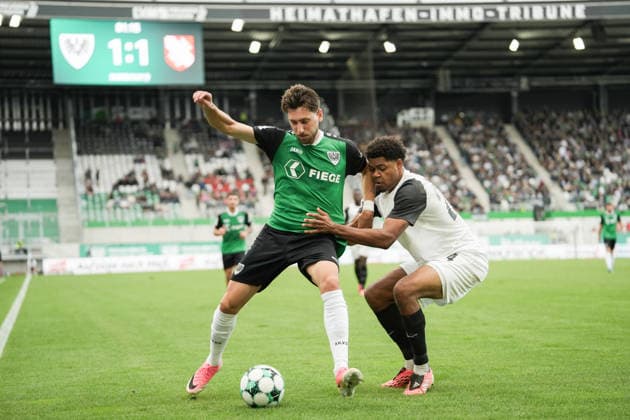 Germany 3rd Division 2026–2027, Matchday 4: SC Preußen Münster vs. TSV Havelse, Saturday, September 5, 2026, LVM Preußenstadion, Münster, North Rhine-Westphalia, Germany: Charalambos Makridis (SC Preußen Münster, No. 14) battles for the ball against Yannick Mausehund (TSV Havelse, No. 24) Copyright: xMerlexKölkingx