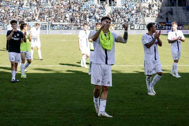 September 5, 2026, xhettx, Soccer 3rd Division, SV Waldhof Mannheim vs. SC Verl – Jubilation after the final whistle in Verl
