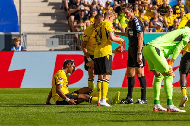 05.09.26 TSG Hoffenheim - Borussia Dortmund Deutschland, Sinsheim, 05.09.2026, Fussball, Bundesliga, Saison 2026 2027, TSG Hoffenheim - Borussia Dortmund: Filippo Mane (Borussia Dortmund); Verletzung, Auswechslung. *** 05 09 26 TSG Hoffenheim vs. Borussia Dortmund, Germany, Sinsheim, September 5, 2026, Soccer, Bundesliga, 2026–2027 Season, TSG Hoffenheim vs. Borussia Dortmund, Filippo Mane (Borussia Dortmund) Injury, Substitution