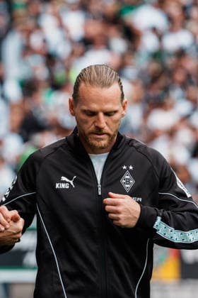 Deutschland: Fußball 1. Bundesliga Männer 2026 - 2027, 2. Spieltag - VfL Borussia Mönchengladbach vs SV Elversberg (ista Borussia Park): nach Interview vor dem Spiel bei Sky von Eugen Polanski (Trainer Borussia Mönchengladbach) *** Germany Soccer 1st Bundesliga Men 2026–2027, Matchday 2: VfL Borussia Mönchengladbach vs. SV Elversberg at Borussia Park—pre-game interview on Sky with Eugen Polanski, coach of Borussia Mönchengladbach Copyright: xThiemoxRudolphx