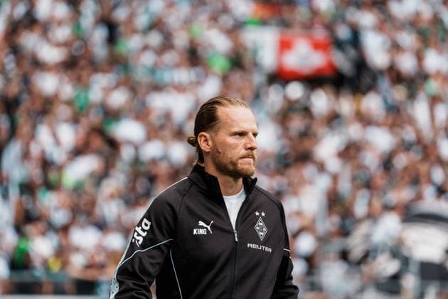 Deutschland: Fußball 1. Bundesliga Männer 2026 - 2027, 2. Spieltag - VfL Borussia Mönchengladbach vs SV Elversberg (ista Borussia Park): nach Interview vor dem Spiel bei Sky von Eugen Polanski (Trainer Borussia Mönchengladbach) *** Germany Soccer 1st Bundesliga Men 2026–2027, Matchday 2: VfL Borussia Mönchengladbach vs. SV Elversberg at Borussia Park—pre-game interview on Sky with Eugen Polanski, coach of Borussia Mönchengladbach Copyright: xThiemoxRudolphx