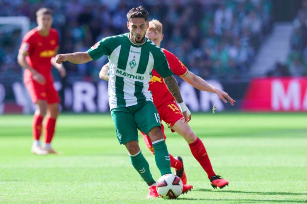 Ludovit Reis (Werder Bremen) und Nicolas Seiwald (RB Leipzig) kaempfen um den Ball waehrend des Spiels der 1. Bundesliga zwischen SV Werder Bremen und RB Leipzig, Weserstadion am 05. September 2026 in Bremen, Deutschland. (Foto von Marco Steinbrenner DeFodi Images) +++ Ludovit Reis (Werder Bremen) und Nicolas Seiwald (RB Leipzig) battle for the ball during the Bundesliga match between SV Werder Bremen and RB Leipzig at Weserstadion on September 5, 2026 in Bremen, Germany. (Photo by Marco Steinbrenner DeFodi Images) DFB DFL REGULATIONS PROHIBIT ANY USE OF PHOTOGRAPHS AS IMAGE SEQUENCES AND OR QUASI-VIDEO. (Photo by Marco Steinbrenner DeFodi Images) - *** Ludovit Reis of Werder Bremen and Nicolas Seiwald of RB Leipzig battle for the ball during the Bundesliga match between SV Werder Bremen and RB Leipzig at Weserstadion on September 5, 2026, in Bremen, Germany. Photo by Marco Steinbrenner, DeFodi Images. Ludovit Reis of Werder Bremen and Nicolas Seiwald of RB Leipzig battle for the ball during the Bundesliga match between SV Werder Bremen and RB Leipzig at Weserstadion on September 5, 2026 in Bremen, Germany. Photo by Marco Steinbrenner, DeFodi Images. DFB and DFL regulations prohibit any use of photographs as image sequences and or quasi-video. Photo by Marco Steinbrenner, DeFodi Images.