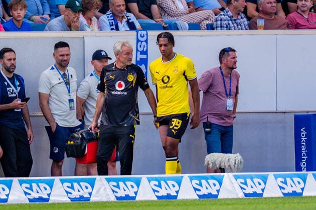 1. Bundesliga, 2. Spieltag, TSG 1899 Hoffenheim vs. Borussia Dortmund am 05.09.2026 Filippo Mane mit einer Verletzung und Auswechselung verletzt sich WICHTIGER HINWEIS: Gemäß den Vorgaben der DFL und des DFB ist es untersagt, in dem Stadion und oder vom Spiel angefertigte Fotoaufnahmen in Form von Sequenzbildern und oder videoähnlichen Fotostrecken zu verwerten bzw. verwerten zu lassen. *** Bundesliga 1, Matchday 2, TSG 1899 Hoffenheim vs. Borussia Dortmund on September 5, 2026. Filippo Mane is injured and substituted. IMPORTANT NOTICE: In accordance with DFL and DFB regulations, it is prohibited to use or allow the use of photographs taken in the stadium and or during the match in the form of sequential images and or video-like photo series Copyright: xBahhoxKarax