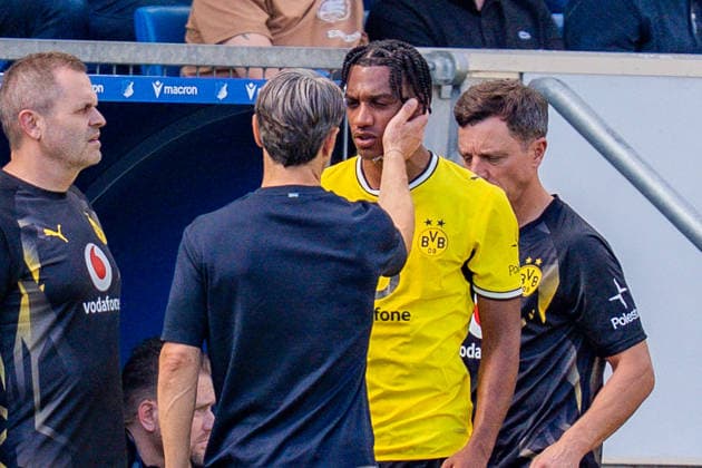 1. Bundesliga, 2. Spieltag, TSG 1899 Hoffenheim vs. Borussia Dortmund am 05.09.2026 Filippo Mane mit einer Verletzung und Auswechselung verletzt sich mit Niko Kovac WICHTIGER HINWEIS: Gemäß den Vorgaben der DFL und des DFB ist es untersagt, in dem Stadion und oder vom Spiel angefertigte Fotoaufnahmen in Form von Sequenzbildern und oder videoähnlichen Fotostrecken zu verwerten bzw. verwerten zu lassen. *** Bundesliga Matchday 2, TSG 1899 Hoffenheim vs. Borussia Dortmund on September 5, 2026: Filippo Mane, who was injured and substituted, gets injured alongside Niko Kovac. IMPORTANT NOTICE: In accordance with the guidelines of the DFL and the DFB, it is prohibited to use or allow the use of photographs taken in the stadium and or during the match in the form of sequential images and or video-like photo series Copyright: xBahhoxKarax