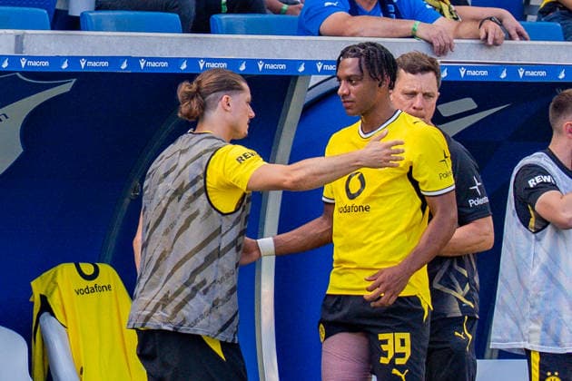 1. Bundesliga, 2. Spieltag, TSG 1899 Hoffenheim vs. Borussia Dortmund am 05.09.2026 Filippo Mane mit einer Verletzung und Auswechselung verletzt sich mit Marcel Sabitzer WICHTIGER HINWEIS: Gemäß den Vorgaben der DFL und des DFB ist es untersagt, in dem Stadion und oder vom Spiel angefertigte Fotoaufnahmen in Form von Sequenzbildern und oder videoähnlichen Fotostrecken zu verwerten bzw. verwerten zu lassen. *** Bundesliga 1, Matchday 2, TSG 1899 Hoffenheim vs. Borussia Dortmund on September 5, 2026. Filippo Mane, who was injured and substituted, collides with Marcel Sabitzer. IMPORTANT NOTICE: In accordance with DFL and DFB regulations, it is prohibited to use or allow the use of photographs taken in the stadium and or of the game in the form of sequential images and or video-like photo series Copyright: xBahhoxKarax