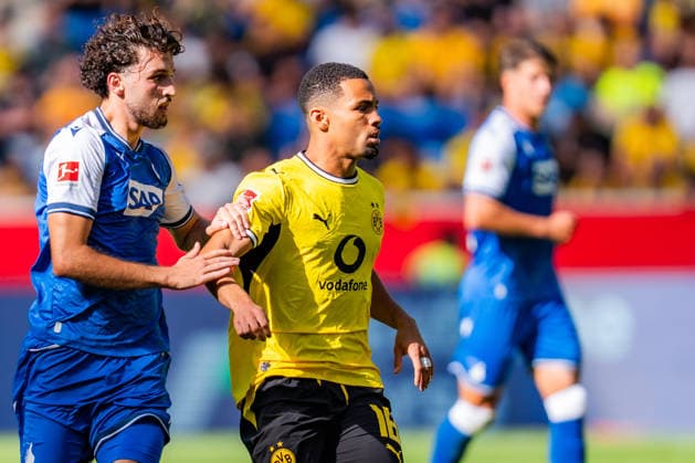 1. Bundesliga, 2. Spieltag, TSG 1899 Hoffenheim vs. Borussia Dortmund am 05.09.2026 Ethan Nwaneri debut erster Einsatz Einwechselung WICHTIGER HINWEIS: Gemäß den Vorgaben der DFL und des DFB ist es untersagt, in dem Stadion und oder vom Spiel angefertigte Fotoaufnahmen in Form von Sequenzbildern und oder videoähnlichen Fotostrecken zu verwerten bzw. verwerten zu lassen. *** Bundesliga 1, Matchday 2, TSG 1899 Hoffenheim vs. Borussia Dortmund on September 5, 2026—Ethan Nwaneri’s debut, first appearance, came off the bench. IMPORTANT NOTICE: In accordance with DFL and DFB regulations, it is prohibited to use or allow the use of photographs taken in the stadium and or during the match in the form of sequential images and or video-like photo series. Copyright: xBahhoxKarax