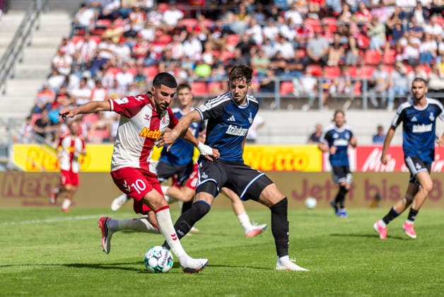 September 5, 2026, Soccer, GER, Season, 3rd Division, 2026–2027 Season, Matchday 4, SSV Jahn Regensburg vs. MSV Duisburg, Nassim Boujellab (SSV Jahn Regensburg) vs. Tobias Fleckstein (Duisburg). DFL regulations prohibit any use of photographs as image sequences and or quasi-video.