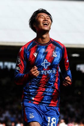 Premier League: Fulham v Crystal Palace LONDON, UK - 5th Sept 2026: Daichi Kamada of Crystal Palace celebrates scoring a goal it™s later ruled out for offside by VAR during the Premier League match between Fulham FC and Crystal Palace FC at Craven Cottage London Craven Cottage England United Kingdom Copyright: xCraigxMercerx xPeakxActionxPhotosx