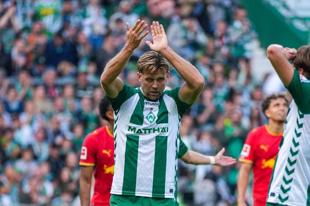 Niklas Füllkrug (Werder Bremen, 10) mit Applaus zur Halbzeit, Deutschland: Fussball, Bundesliga, Saison 2026 27, 2. Spieltag, 05.09.2026, Werder Bremen vs RB Leipzig, Weserstadion (Bremen) *** Niklas Füllkrug, Werder Bremen, No. 10, received a round of applause at halftime; German soccer, Bundesliga, 2026–27 season, Matchday 2, September 5, 2026, Werder Bremen vs. RB Leipzig, Weserstadion, Bremen Copyright: xLeonxFrickx