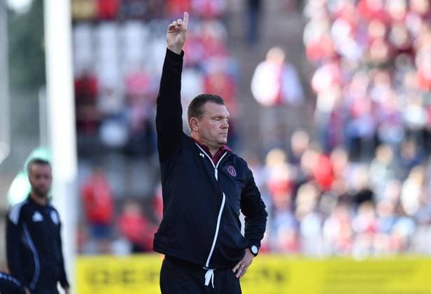 Rot Weiss Essen vs. Viktoria Köln ** FOR EDITORIAL USE ONLY ** EDITORIAL USE ONLY ** p Soccer 3rd Division, Matchday 4: Rot-Weiss Essen vs. Viktoria Köln on September 5, 2026, at the Stadion an der Hafenstrasse in Essen. Uwe Koschinat, coach of Rot-Weiss Essen, Germany, North Rhine-Westphalia, Essen. Copyright ThorstenxTillmann Copyright: ThorstenxTillmann doc87gz13ts4n8fthv0mj0 ,EDITORIAL USE ONLY Copyright: ThorstenxTillmann