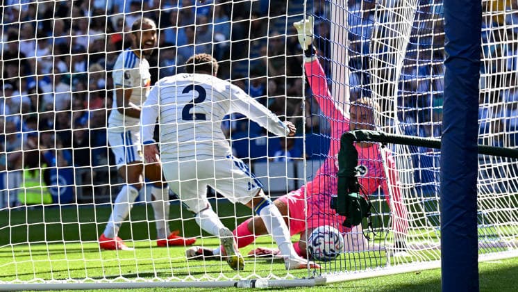 Brighton and Hove Albion v Leeds United Premier League Jayden Bogle of Leeds United scores during the Premier League match at the American Express Stadium, Brighton and Hove 05 09 2026 UK Newspapers OUT Copyright: xJeremyxLandeyx FIL-23899-0042