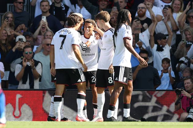 Fulham v Crystal Palace, Premier League Josh King of Fulham celebrates with his teammates after scoring the first goal during the Fulham v Crystal Palace Premier League match at Craven Cottage, London, England on 5 September 2026 Credit: Tiego Grenho Every Second Media Editorial use only. All images are copyright Every Second Media Limited. No images may be reproduced without prior permission. All rights reserved. Premier League and Football League images are subject to licensing agreements with Football DataCo Limited. see https: www.football-dataco.com Copyright: xIMAGO EveryxSecondxMediax ESM-2136-0018 TiegoxGrenhox xEveryxSecondxMediax