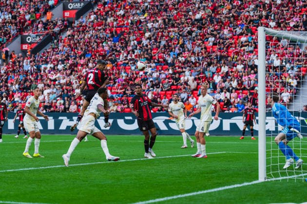 Facundo Medina (Bayer 04 Leverkusen, 02) mit seinem Kopballtor zum 2:0 Bayer 04 Leverkusen vs. 1.FC Union Berlin, Fussball, 1.Bundesliga, 2.Spieltag, Saison 2026 27, 05.09.2026, DFL REGULATIONS PROHIBIT ANY USE OF PHOTOGRAPHS AS IMAGE SEQUENCES AND OR QUASI-VIDEO, Bayer 04 Leverkusen vs. 1.FC Union Berlin, Fussball, 1.Bundesliga, 2.Spieltag, Saison 2026 27, 05.09.2026 Leverkusen *** Facundo Medina of Bayer 04 Leverkusen, scoring the 2-0 goal with a header in the match between Bayer 04 Leverkusen and 1. FC Union Berlin, soccer, Bundesliga 1, Matchday 2, 2026-27 season, September 5, 2026, DFL regulations prohibit any use of photographs as image sequences and or quasi-video, Bayer 04 Leverkusen vs. 1 FC Union Berlin, soccer, Bundesliga 1, Matchday 2, 2026–27 season, May 9, 2026, Leverkusen Copyright: xEibner-Pressefoto LukasxBaldygax EP_LBA