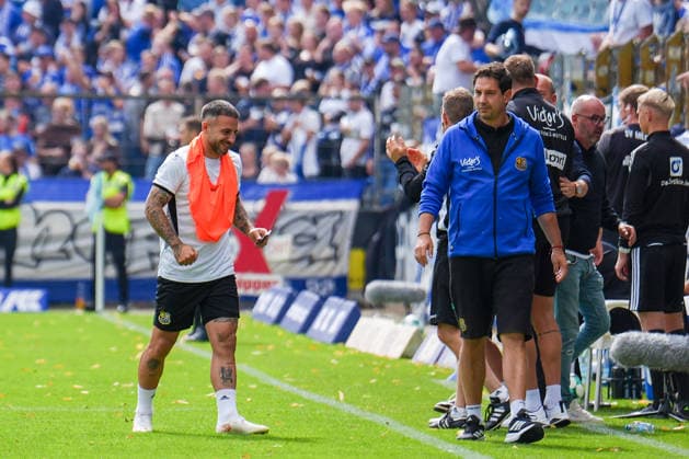 German Soccer, 3rd Division, Matchday 4, Hänsch Arena, SV Meppen vs. 1 FC Saarbrücken Celebrations after Saarbrücken s 0–2 goal; goal scorer: Florian Pick, 1 FC Saarbrücken, 20 Copyright: xMichelxWittex