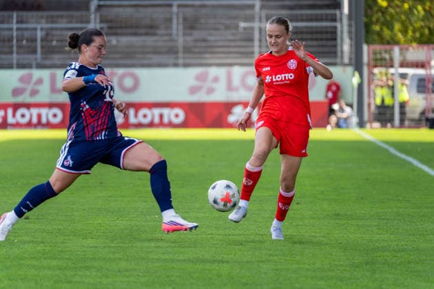 Spielszene, Zweikampf, v.l. Amelie Bohnen (1. FC Koeln, 15), Paula Flach (1. FSV Mainz 05, 18), GER, 1. FSV Mainz 05 vs. 1. FC Koeln, Fussball, Google Pixel Frauen-Bundesliga, 3. Spieltag, Saison 2026 2027, 05.09.2026, DFB REGULATIONS PROHIBIT ANY USE OF PHOTOGRAPHS AS IMAGE SEQUENCES AND OR QUASI-VIDEO, GER, 1. FSV Mainz 05 vs. 1. FC Koeln, Fussball, Google Pixel Frauen-Bundesliga, 3. Spieltag, Saison 2026 2027, 05.09.2026 Mainz *** Game scene, tackle, from left: Amelie Bohnen (1 FC Cologne), 15, Paula Flach (1 FSV Mainz 05), 18, GER, 1 FSV Mainz 05 vs. 1 FC Cologne, soccer, Google Pixel Women’s Bundesliga, Matchday 3, 2026–2027 season, September 5, 2026, DFB regulations prohibit any use of photographs as image sequences and or quasi-video, GER, 1 FSV Mainz 05 vs. 1 FC Cologne, Soccer, Google Pixel Women’s Bundesliga, Matchday 3, 2026–2027 Season, September 5, 2026, Mainz Copyright: xEibner-Pressefoto J-NxGroemlingx EP_JGG