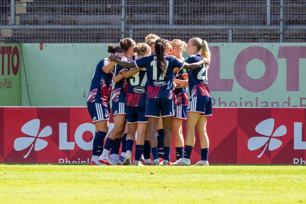 Jubel zum Tor zum 0:3 durch Vanessa Leimenstoll (1. FC Koeln, 29), GER, 1. FSV Mainz 05 vs. 1. FC Koeln, Fussball, Google Pixel Frauen-Bundesliga, 3. Spieltag, Saison 2026 2027, 05.09.2026, DFB REGULATIONS PROHIBIT ANY USE OF PHOTOGRAPHS AS IMAGE SEQUENCES AND OR QUASI-VIDEO, GER, 1. FSV Mainz 05 vs. 1. FC Koeln, Fussball, Google Pixel Frauen-Bundesliga, 3. Spieltag, Saison 2026 2027, 05.09.2026 Mainz *** Celebration following Vanessa Leimenstoll’s goal to make it 0–3, 1. FC Köln, 29, GER, FSV Mainz 05 vs. 1. FC Köln, Soccer, Google Pixel Women’s Bundesliga, Matchday 3, 2026–2027 Season, September 5, 2026, DFB regulations prohibit any use of photographs as image sequences and or quasi-video, GER, 1 FSV Mainz 05 vs. 1 FC Cologne, Soccer, Google Pixel Women’s Bundesliga, Matchday 3, 2026–2027 Season, September 5, 2026, Mainz Copyright: xEibner-Pressefoto J-NxGroemlingx EP_JGG