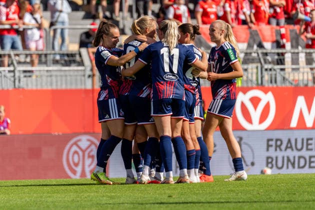 Jubel zum Tor zum 0:4 durch Weronika Zawistowska (1. FC Koeln, 10), GER, 1. FSV Mainz 05 vs. 1. FC Koeln, Fussball, Google Pixel Frauen-Bundesliga, 3. Spieltag, Saison 2026 2027, 05.09.2026, DFB REGULATIONS PROHIBIT ANY USE OF PHOTOGRAPHS AS IMAGE SEQUENCES AND OR QUASI-VIDEO, GER, 1. FSV Mainz 05 vs. 1. FC Koeln, Fussball, Google Pixel Frauen-Bundesliga, 3. Spieltag, Saison 2026 2027, 05.09.2026 Mainz *** Celebration following Weronika Zawistowska s goal to make it 0–4, 1. FC Köln, 10, GER, 1. FSV Mainz 05 vs. 1. FC Köln, Soccer, Google Pixel Women s Bundesliga, Matchday 3, 2026–2027 Season, September 5, 2026, DFB regulations prohibit any use of photographs as image sequences and or quasi-video, GER, 1 FSV Mainz 05 vs. 1 FC Cologne, Soccer, Google Pixel Women’s Bundesliga, Matchday 3, 2026–2027 Season, September 5, 2026, Mainz Copyright: xEibner-Pressefoto J-NxGroemlingx EP_JGG