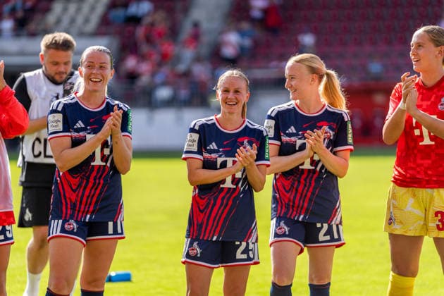 Mannschaft von 1. FC Koeln feiert mit den Fans, v.l. Sandra Maria Jessen (1. FC Koeln, 11), Laura Donhauser (1. FC Koeln, 25), Anna Gerhardt (1. FC Koeln, 21), Pauline Nelles (1. FC Koeln, 35), GER, 1. FSV Mainz 05 vs. 1. FC Koeln, Fussball, Google Pixel Frauen-Bundesliga, 3. Spieltag, Saison 2026 2027, 05.09.2026, DFB REGULATIONS PROHIBIT ANY USE OF PHOTOGRAPHS AS IMAGE SEQUENCES AND OR QUASI-VIDEO, GER, 1. FSV Mainz 05 vs. 1. FC Koeln, Fussball, Google Pixel Frauen-Bundesliga, 3. Spieltag, Saison 2026 2027, 05.09.2026 Mainz *** The 1 FC Koeln team celebrates with the fans; from left: Sandra Maria Jessen (1 FC Koeln, 11), Laura Donhauser (1 FC Koeln, 25), Anna Gerhardt (1 FC Koeln, 21), Pauline Nelles (1 FC Koeln, 35), GER, 1 FSV Mainz 05 vs. 1 FC Cologne, soccer, Google Pixel Women’s Bundesliga, Matchday 3, 2026–2027 season, September 5, 2026, DFB regulations prohibit any use of photographs as image sequences and or quasi-video, GER, 1 FSV Mainz 05 vs. 1 FC Cologne, Soccer, Google Pixel Women’s Bundesliga, Matchday 3, 2026–2027 Season, September 5, 2026, Mainz Copyright: xEibner-Pressefoto J-NxGroemlingx EP_JGG