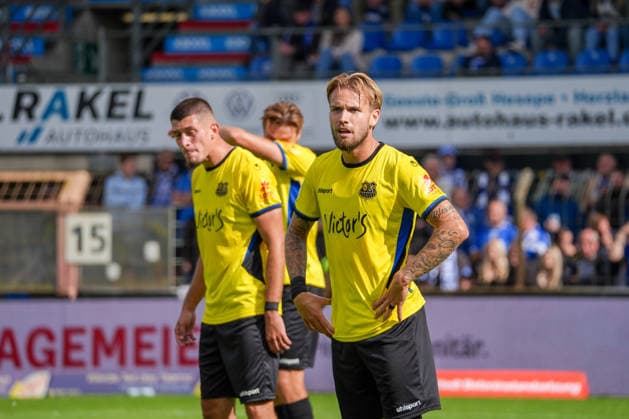German Soccer, 3rd Division, Matchday 4, Hänsch Arena, SV Meppen vs. 1 FC Saarbrücken Siemen Voet 1 FC Saarbrücken, 4 Copyright: xMichelxWittex