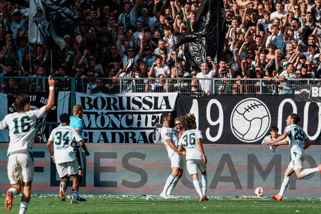 Deutschland: Fußball 1. Bundesliga Männer 2026 - 2027, 2. Spieltag - VfL Borussia Mönchengladbach vs SV Elversberg (ista Borussia Park): Jubel, Tor, Freude, feiern, Spass, Emotionen von Joe Scally (Borussia Mönchengladbach, 29) *** Germany Soccer 1st Bundesliga Men 2026–2027, Matchday 2: VfL Borussia Mönchengladbach vs. SV Elversberg at Borussia Park—Jubilation, Goal, Joy, Celebrating, Fun, Emotions from Joe Scally of Borussia Mönchengladbach, 29 Copyright: xThiemoxRudolphx