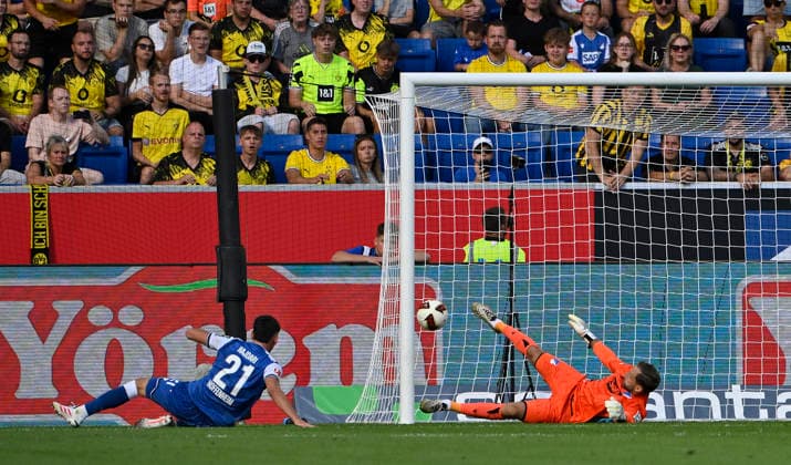 TOR zum 2:3 Eigentor Albian Hajdari TSG 1899 Hoffenheim (21) gegen Torwart Oliver Baumann TSG 1899 Hoffenheim (01) TSG 1899 Hoffenheim vs Borussia Dortmund BVB 05.09.2026 DFL REGULATIONS PROHIBIT ANY USE OF PHOTOGRAPHS AS IMAGE SEQUENCES AND OR QUASI-VIDEO TSG 1899 Hoffenheim vs Borussia Dortmund BVB *** GOAL: 2–3 (own goal by Albian Hajdari, TSG 1899 Hoffenheim 21) against goalkeeper Oliver Baumann (TSG 1899 Hoffenheim 01) TSG 1899 Hoffenheim vs. Borussia Dortmund (BVB) September 5, 2026 DFL REGULATIONS PROHIBIT ANY USE OF PHOTOGRAPHS AS IMAGE SEQUENCES AND OR QUASI-VIDEO TSG 1899 Hoffenheim vs. Borussia Dortmund (BVB)