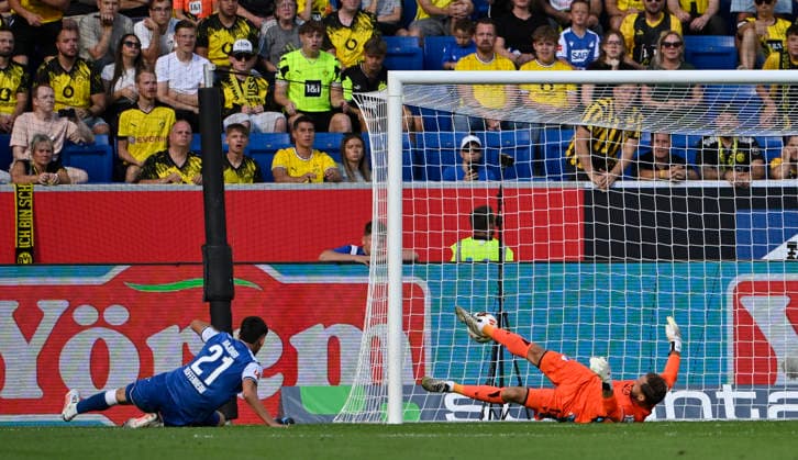 TOR zum 2:3 Eigentor Albian Hajdari TSG 1899 Hoffenheim (21) gegen Torwart Oliver Baumann TSG 1899 Hoffenheim (01) TSG 1899 Hoffenheim vs Borussia Dortmund BVB 05.09.2026 DFL REGULATIONS PROHIBIT ANY USE OF PHOTOGRAPHS AS IMAGE SEQUENCES AND OR QUASI-VIDEO TSG 1899 Hoffenheim vs Borussia Dortmund BVB *** GOAL: 2–3 (own goal by Albian Hajdari, TSG 1899 Hoffenheim 21) against goalkeeper Oliver Baumann (TSG 1899 Hoffenheim 01) TSG 1899 Hoffenheim vs. Borussia Dortmund (BVB) September 5, 2026 DFL REGULATIONS PROHIBIT ANY USE OF PHOTOGRAPHS AS IMAGE SEQUENCES AND OR QUASI-VIDEO TSG 1899 Hoffenheim vs. Borussia Dortmund (BVB)
