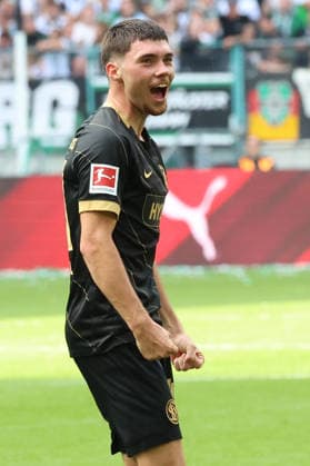 05.09.2026, xrekx, Fussball 1.Bundesliga, Borussia Moenchengladbach - SV Elversberg v.l. Torjubel nach dem Tor zum celebrating the goal celebrate 3:3 durch Felix Keidel (SV 07 Elversberg) (DFL DFB REGULATIONS PROHIBIT ANY USE OF PHOTOGRAPHS as IMAGE SEQUENCES and or QUASI-VIDEO) Moenchengladbach *** September 5, 2026, xrekx, Soccer, Bundesliga 1, Borussia Mönchengladbach vs. SV Elversberg: Goal celebration after Felix Keidel’s goal to make it 3–3 for SV 07 Elversberg. DFL and DFB regulations prohibit any use of photographs as image sequences and or quasi-video. Mönchengladbachladbach