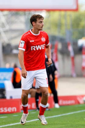 Soccer, 3rd Division, Matchday 04: Rot-Weiss Essen vs. Viktoria Köln on September 5, 2026, at the Stadion an der Hafenstraße in Essen; Marvin Obuz, Rot-Weiss Essen