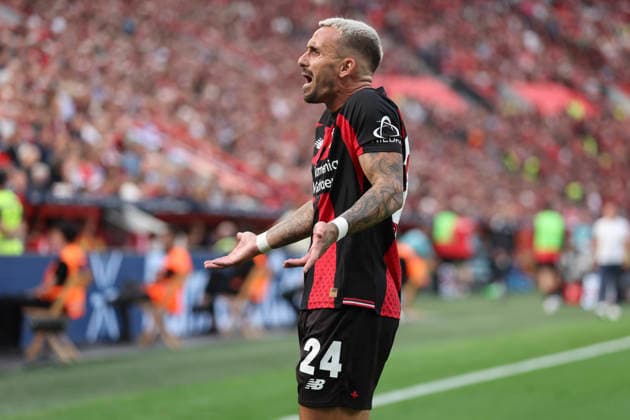 Aleix Garcia (Bayer 04 Leverkusen) gestikuliert, Gestik waehrend des Spiels der 1. Bundesliga zwischen Bayer 04 Leverkusen und 1. FC Union Berlin, BayArena am 05. September 2026 in Leverkusen, Deutschland. (Foto von Oliver Kaelke DeFodi Images) +++ Aleix Garcia (Bayer 04 Leverkusen) gestures during the Bundesliga match between Bayer 04 Leverkusen and 1. FC Union Berlin at BayArena on September 5, 2026 in Leverkusen, Germany. (Photo by Oliver Kaelke DeFodi Images) DFB DFL REGULATIONS PROHIBIT ANY USE OF PHOTOGRAPHS AS IMAGE SEQUENCES AND OR QUASI-VIDEO. (Photo by Oliver Kaelke DeFodi Images) - *** Aleix Garcia of Bayer 04 Leverkusen gesturing during the Bundesliga match between Bayer 04 Leverkusen and 1. FC Union Berlin, BayArena on September 5, 2026, in Leverkusen, Germany. Photo by Oliver Kaelke, DeFodi Images. Aleix Garcia of Bayer 04 Leverkusen gestures during the Bundesliga match between Bayer 04 Leverkusen and 1. FC Union Berlin at BayArena on September 5, 2026 in Leverkusen, Germany. Photo by Oliver Kaelke, DeFodi Images. DFB and DFL regulations prohibit any use of photographs as image sequences and or quasi-video. Photo by Oliver Kaelke, DeFodi Images.