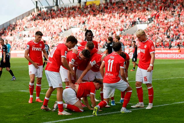 Soccer, 3rd Division, Matchday 04: Rot Weiss Essen vs. Viktoria Köln on September 5, 2026, at the Stadion an der Hafenstraße in Essen; Rot Weiss Essen celebrates a goal