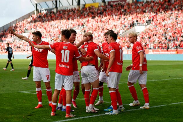 Soccer, 3rd Division, Matchday 04: Rot Weiss Essen vs. Viktoria Köln on September 5, 2026, at the Stadion an der Hafenstraße in Essen; Rot Weiss Essen celebrates a goal