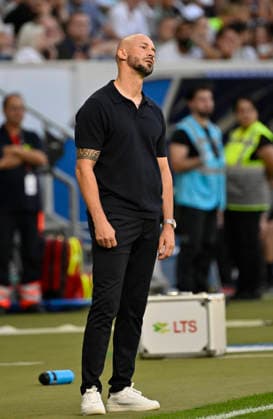 Trainer Coach Christian Ilzer TSG 1899 Hoffenheim am Spielfeldrand Enttaeuschung enttaeuscht nach vergebener Torchance Gestik Geste TSG 1899 Hoffenheim vs Borussia Dortmund BVB 05.09.2026 DFL REGULATIONS PROHIBIT ANY USE OF PHOTOGRAPHS AS IMAGE SEQUENCES AND OR QUASI-VIDEO TSG 1899 Hoffenheim vs Borussia Dortmund BVB *** Coach Christian Ilzer of TSG 1899 Hoffenheim on the sidelines; disappointment after a missed scoring opportunity; gesture; TSG 1899 Hoffenheim vs. Borussia Dortmund BVB, September 5, 2026; DFL REGULATIONS PROHIBITIT ANY USE OF PHOTOGRAPHS AS IMAGE SEQUENCES AND OR QUASI-VIDEO TSG 1899 Hoffenheim vs. Borussia Dortmund (BVB)